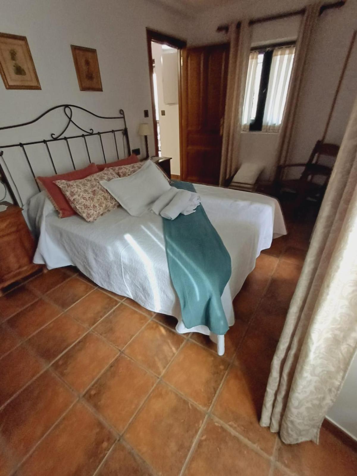El Portal Del Abuelo Apartment Arenas De Cabrales Luaran gambar